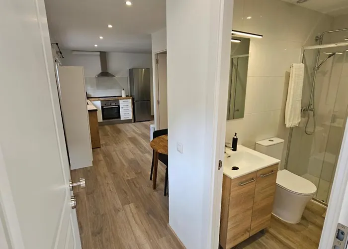 Semesterbostad Confort House *